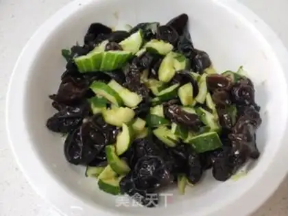 Make Eggs and cucumbers step 10