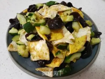 Make Eggs and cucumbers step 13