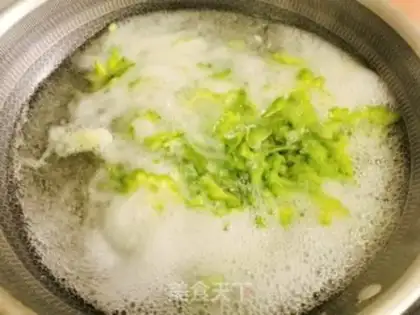 Make A cold, bitter melon step 1