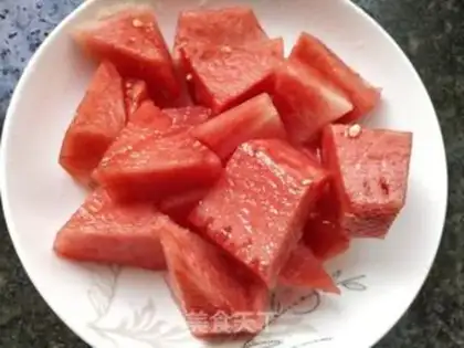 Make Fresh watermelon juice step 1