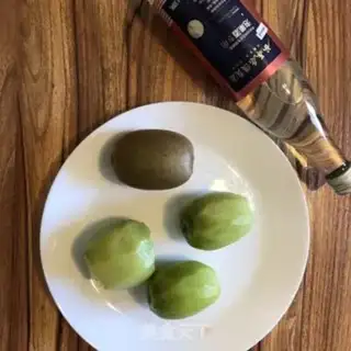 Make Peach omelet step 1