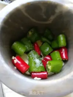 Make Pyramid garlic and mashed eggplant step 4