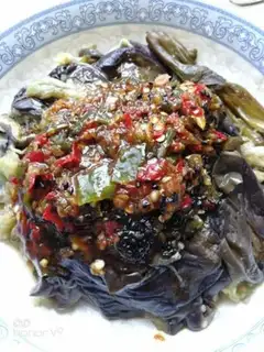 Make Pyramid garlic and mashed eggplant step 6