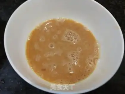 Make Onion fried duck eggs step 2