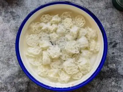 Make Spaghetti step 1