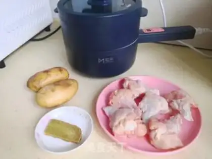Make Curry wings and potatoes step 0