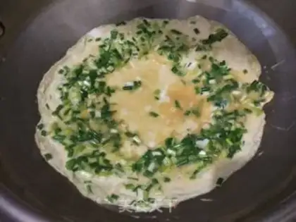 Make Onion fried duck eggs step 7