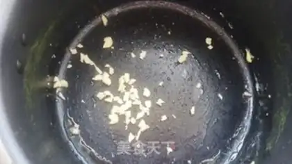 Make Tomato egg noodles step 4