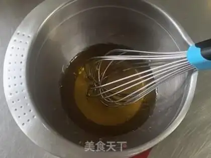 Make A wide moon cake step 1