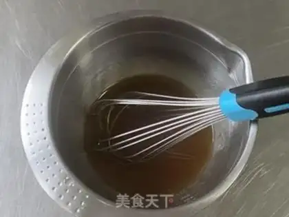 Make A wide moon cake step 2