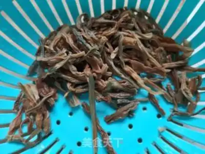 Make Dry bean horns step 0