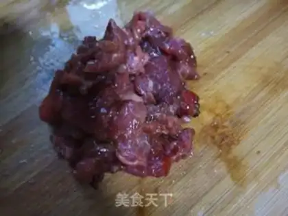 Make Golden fungus steam beef step 2