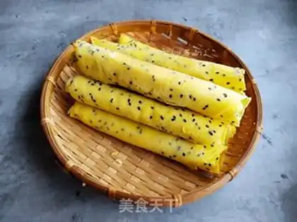 Make Souffle egg rolls step 7