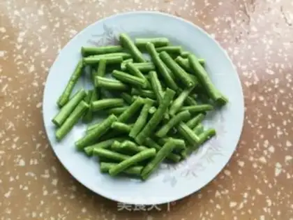 Make The beans are fried step 1