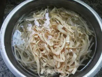 Make A thousand sprouts of silk beans step 2