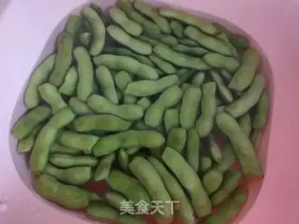 Make Pyramid peanut beans step 2