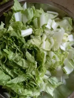 Make Eggs and cabbage step 0