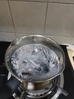 Make Roasted chicken soup for corn bugs step 2