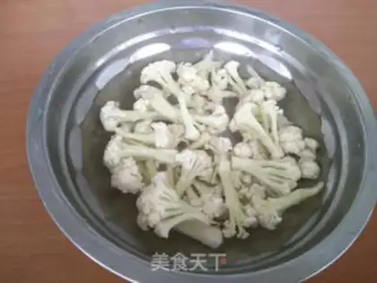 Make The bouquet with carrots step 0