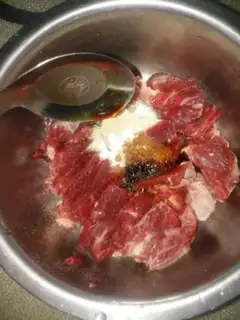 Make Red onion beef step 1