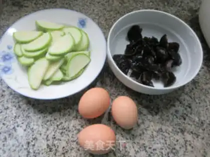 Make Blackwood fried eggs and squirms step 0