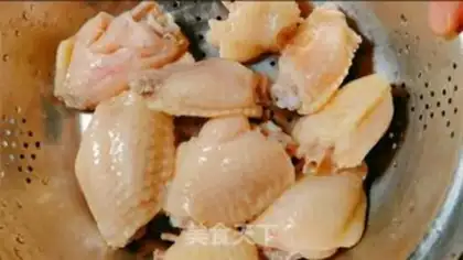 Make Slutty chicken wings and potatoes step 3