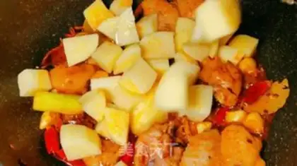 Make Slutty chicken wings and potatoes step 7