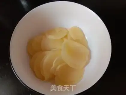 Make Frozen potatoes step 0