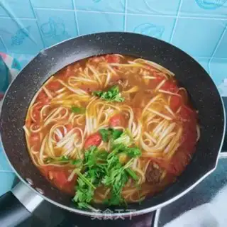 Make Fried omelet noodles step 10
