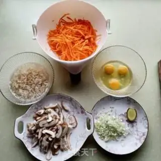 Make radish mushroom pie step 2