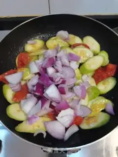 Make Tomato onions step 3
