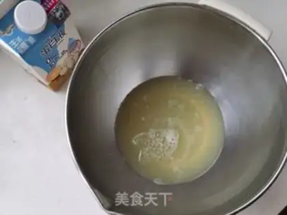 Make An angel cocoa cream roll step 3