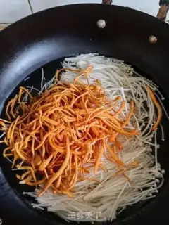 Make Yellow and white step 2