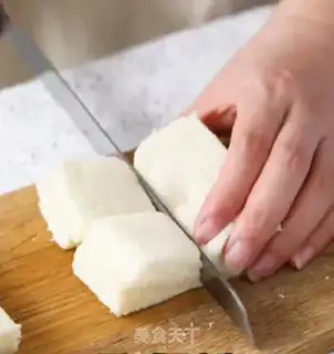 Make Little Lion Pine Pie step 0