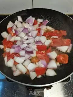 Make Tomato onions step 1