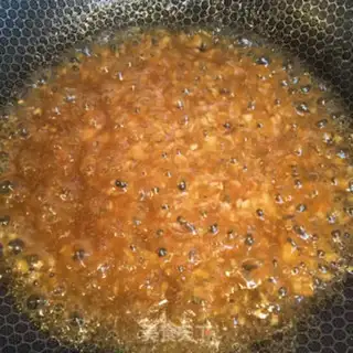 Make Garlic gravy step 5