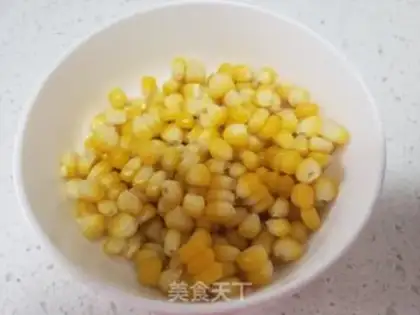 Make Cornfried onion potatoes step 1