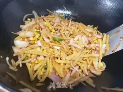 Make Cornfried onion potatoes step 5