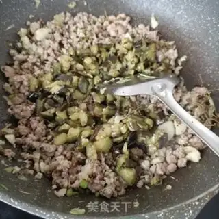 Make Cheese and pepper sauce step 15