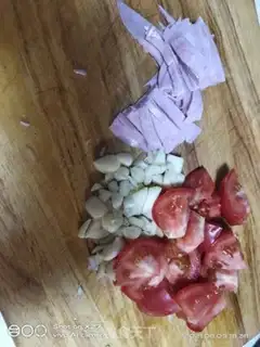Make Ham and black bean sprouts step 0