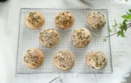 Make A low-fat whole wheat burger step 12