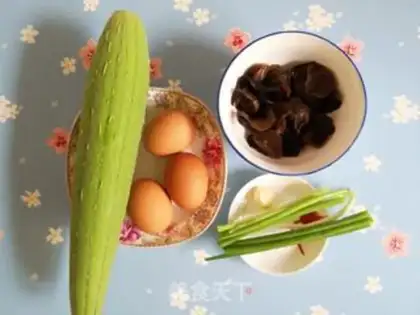 Make Smelt black-mucked eggs step 0