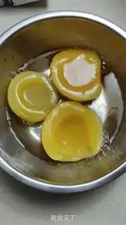 Make Peach omelet step 1