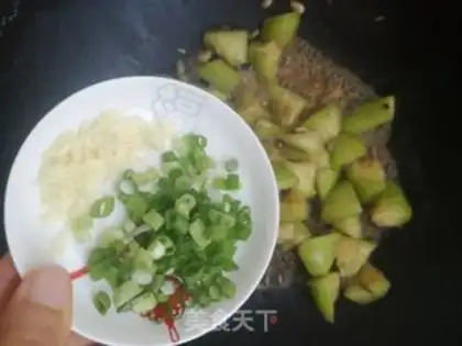 Make Smelt black-mucked eggs step 7