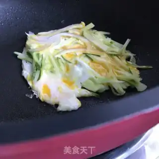 Make cucumber onion eggcake step 6