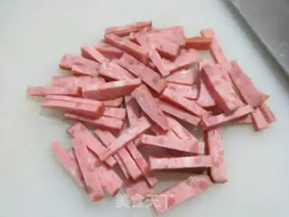 Make Roasted ham and green bean sprouts step 1