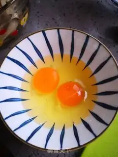 Make Apricot pepper fried eggs step 5