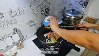 Make Tomato egg cake step 7