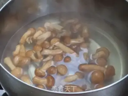 Make Rolling mushrooms, cabbage, balls step 3