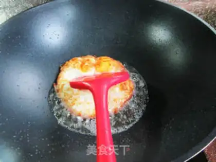 Make Blackwood fried eggs onions step 4